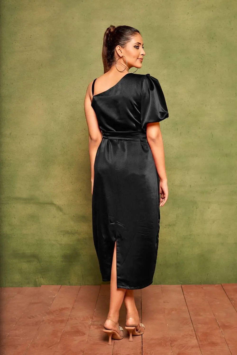 Elegant Velvet Satin One-Shoulder Midi Dress