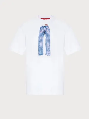 T-shirt with Augmented Jeans